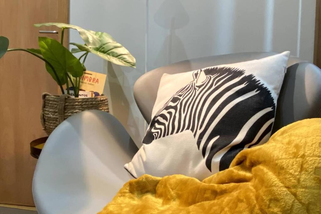 Modern Apartment In Coimbra City Center Bagian luar foto