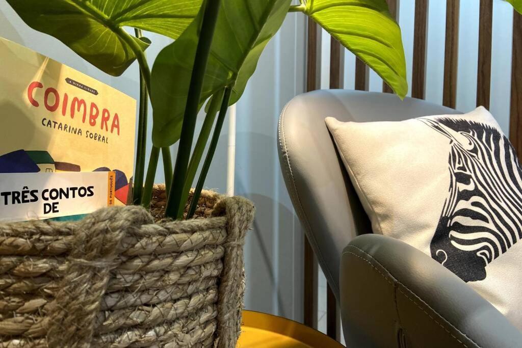 Modern Apartment In Coimbra City Center Bagian luar foto